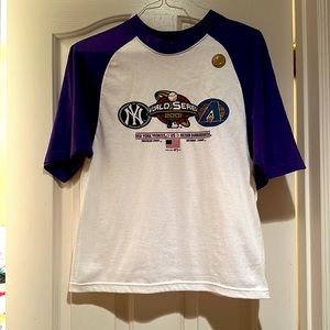 Collectible 2001 World Series baseball tee. Historic game between NY and AZ.